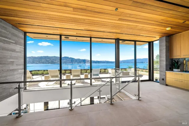 a view of ocean with city view