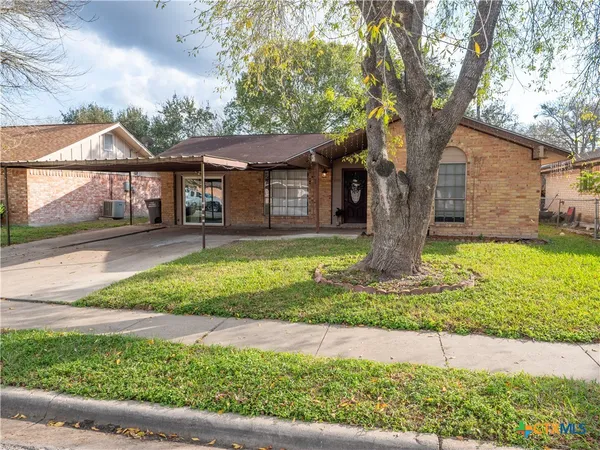 $194,900 | 3303 Flamingo Drive, Victoria, TX 77901