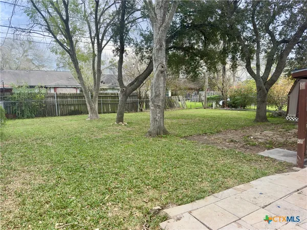 $194,900 | 3303 Flamingo Drive, Victoria, TX 77901