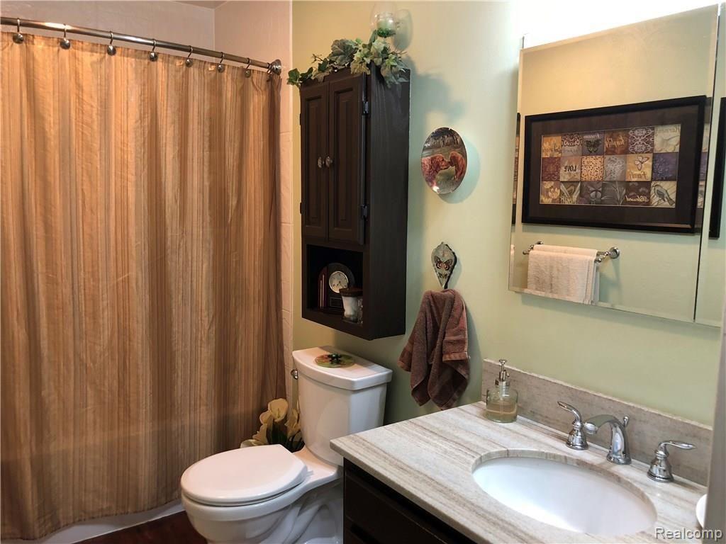 6452 East Bennington Road Durand, MI 48429 - Photo 12 of 28 12.jpeg