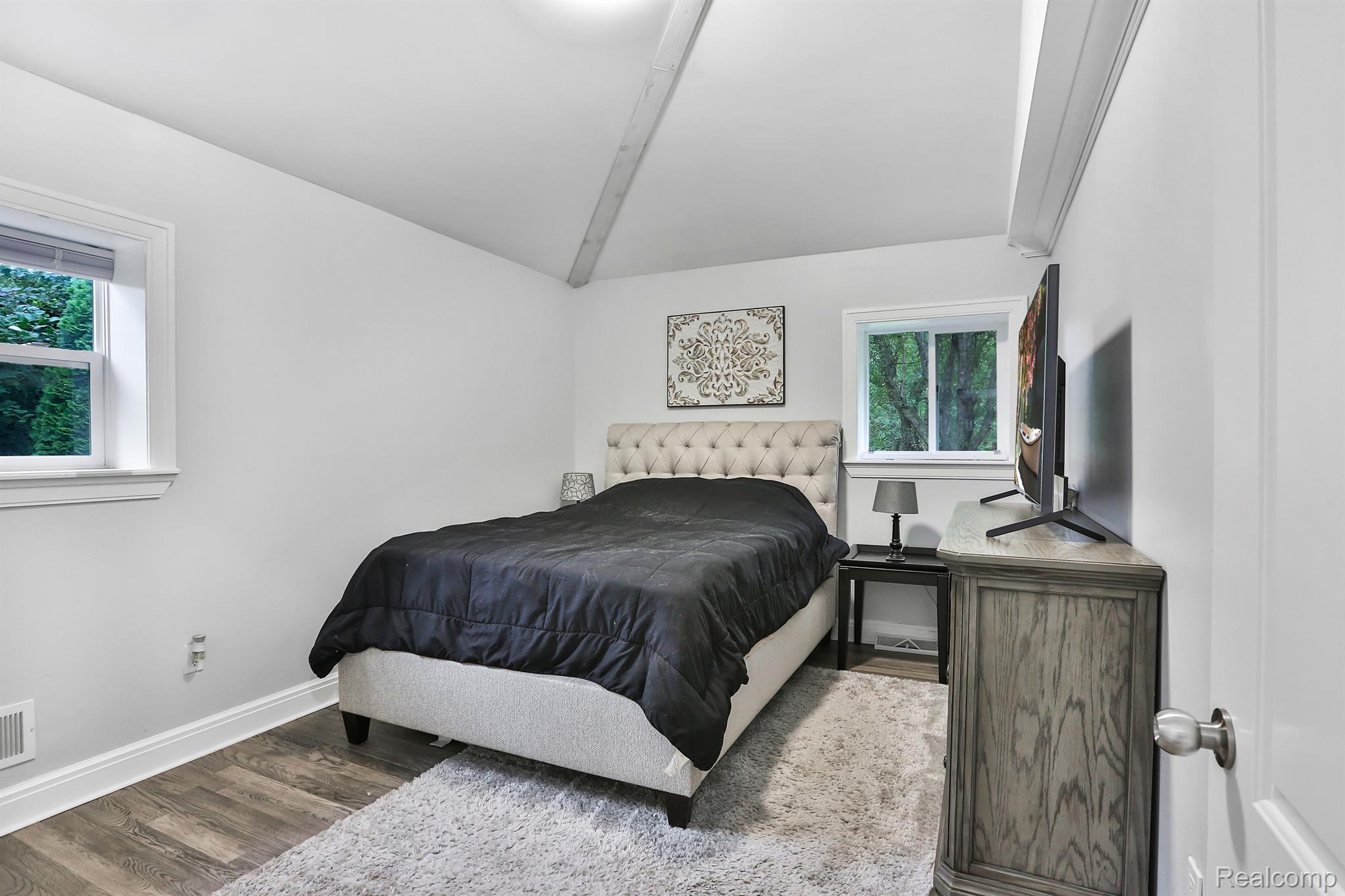 1064 Minnesota Road Troy, MI 48083 - Photo 15 of 27 Gallery Image 15