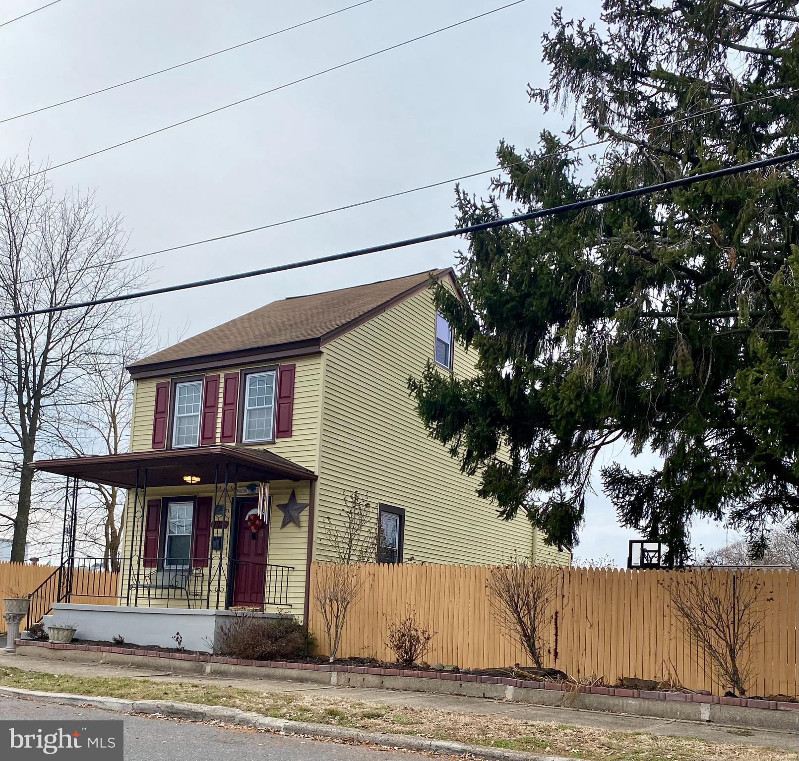 122 Madison Street Riverside, NJ 08075 - Photo 1 of 25