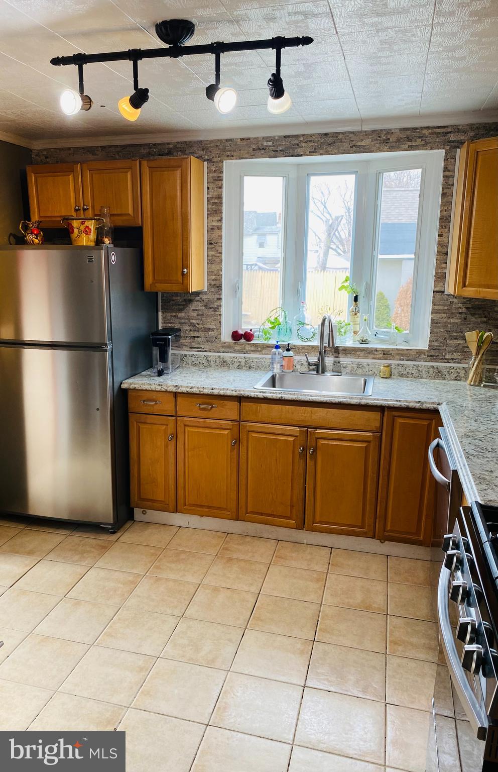 122 Madison Street Riverside, NJ 08075 - Photo 11 of 25
