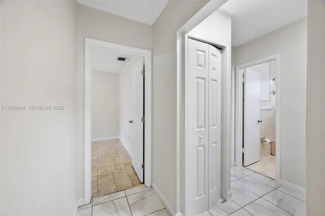 $3,000 | 1413 Southwest 19th Street, Unit 1413, Miami, FL 33145