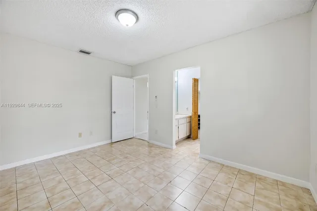 $3,000 | 1413 Southwest 19th Street, Unit 1413, Miami, FL 33145
