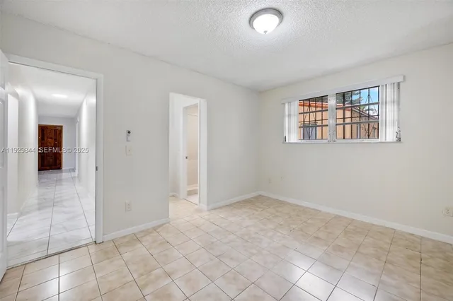 $3,000 | 1413 Southwest 19th Street, Unit 1413, Miami, FL 33145