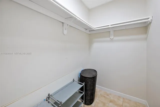 $3,000 | 1413 Southwest 19th Street, Unit 1413, Miami, FL 33145