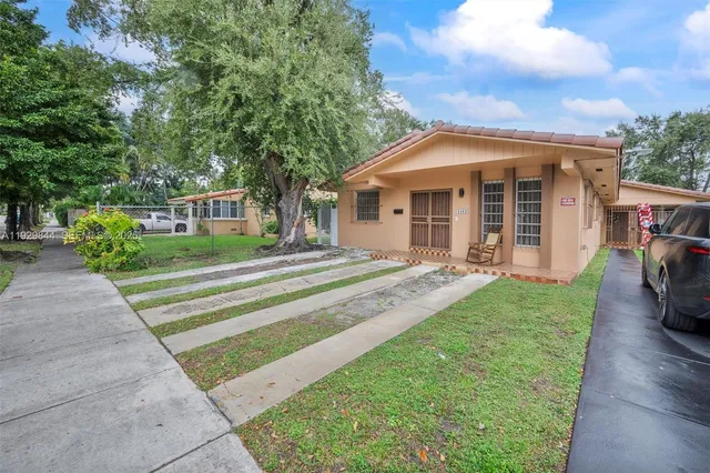 $3,000 | 1413 Southwest 19th Street, Unit 1413, Miami, FL 33145