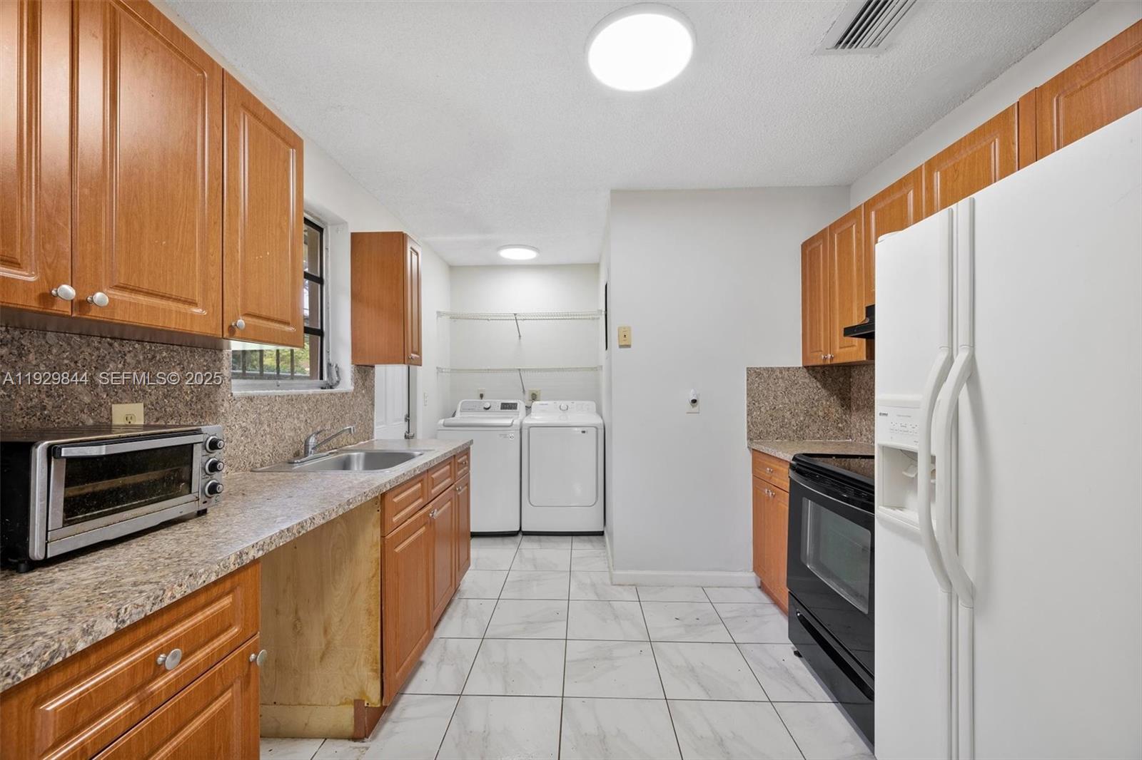 1413 Southwest 19th Street, Unit 1413 Miami, FL 33145 - Photo 10 of 29