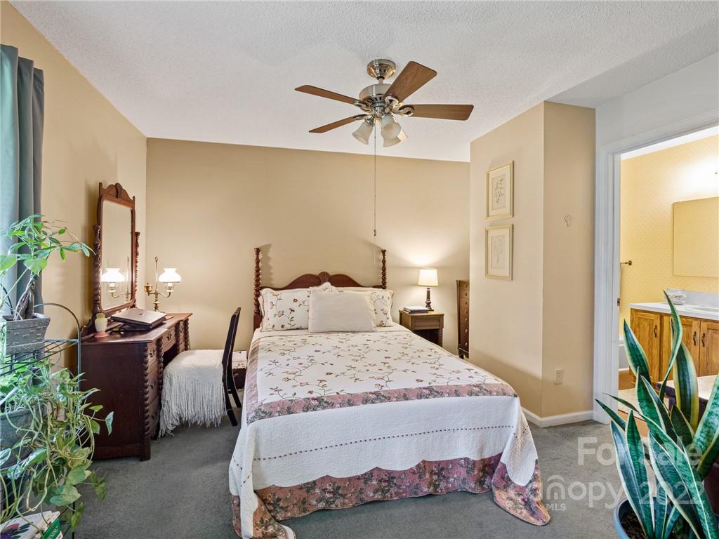 40919 Cox Road New London, NC 28127 - Photo 17 of 32 Gallery Image 17