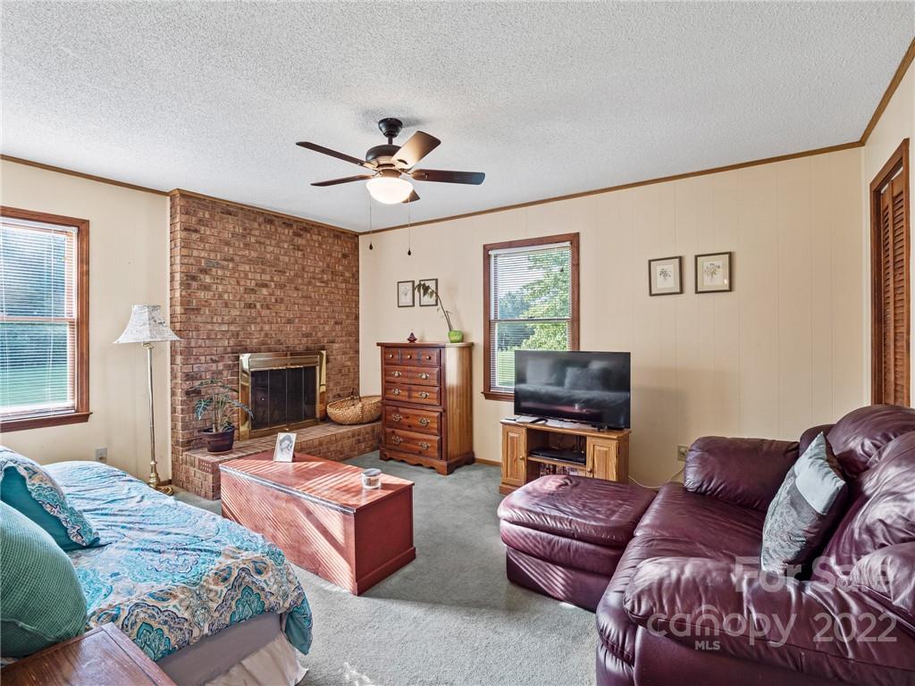 40919 Cox Road New London, NC 28127 - Photo 21 of 32 Gallery Image 21