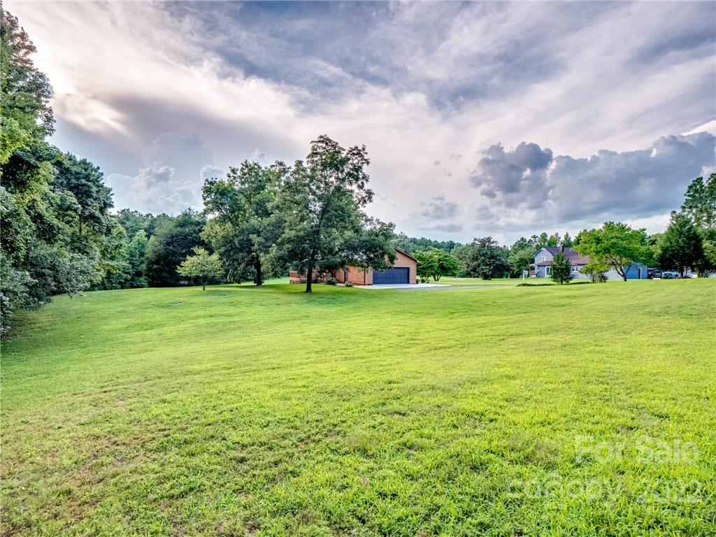 40919 Cox Road New London, NC 28127 - Photo 28 of 32 Gallery Image 28