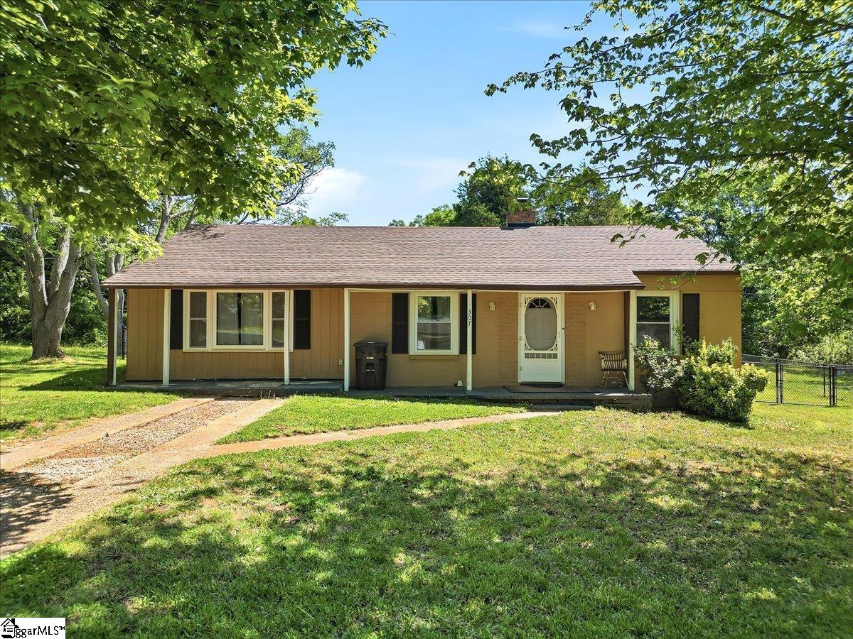 307 South Elm Street Pendleton, SC 29670 - Photo 2 of 47