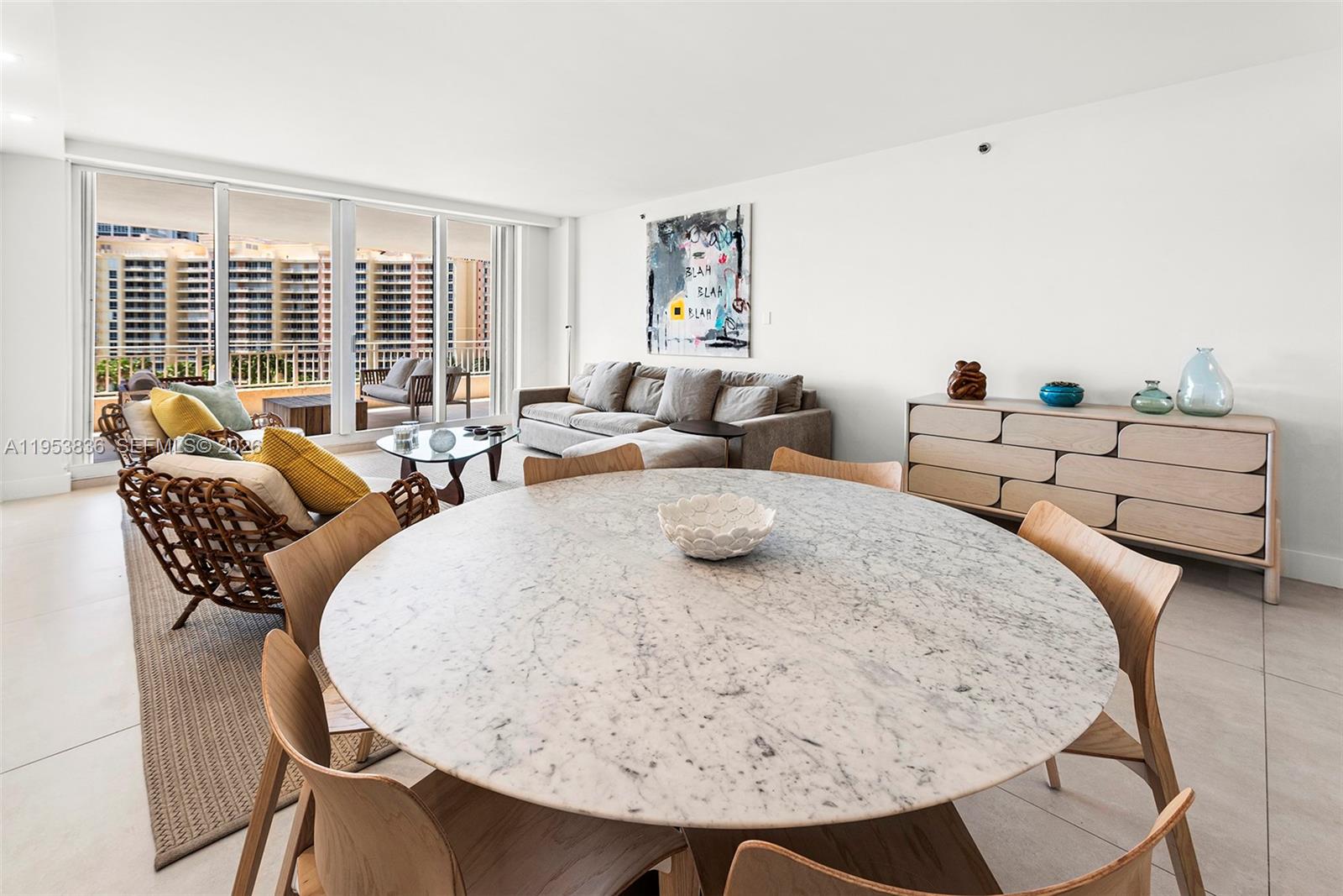 791 Crandon Boulevard, Unit 901 Key Biscayne, FL 33149 - Photo 5 of 43 a living room with furniture