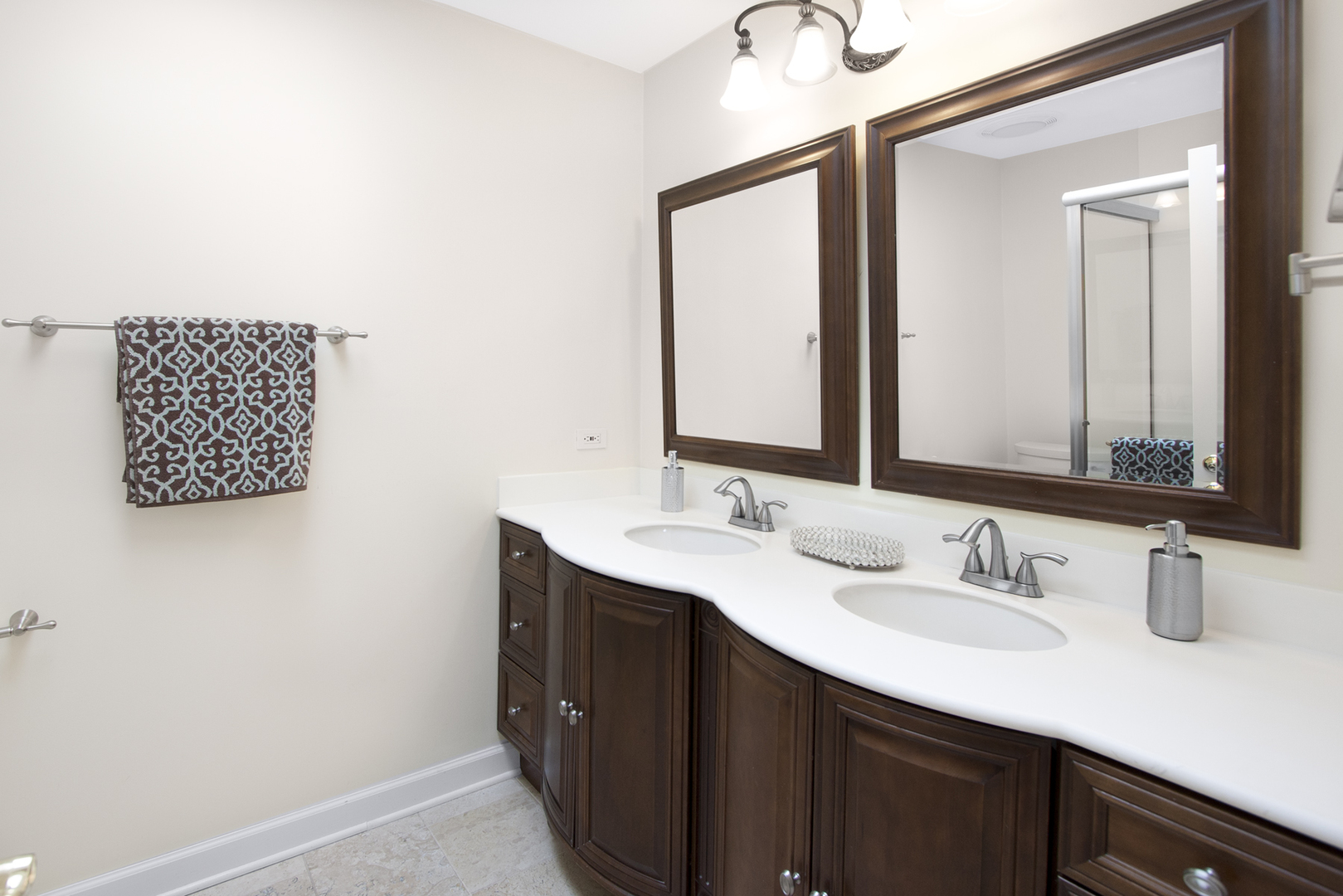 422 Vly Vw Road Lake Barrington, IL 60010 - Photo 19 of 34