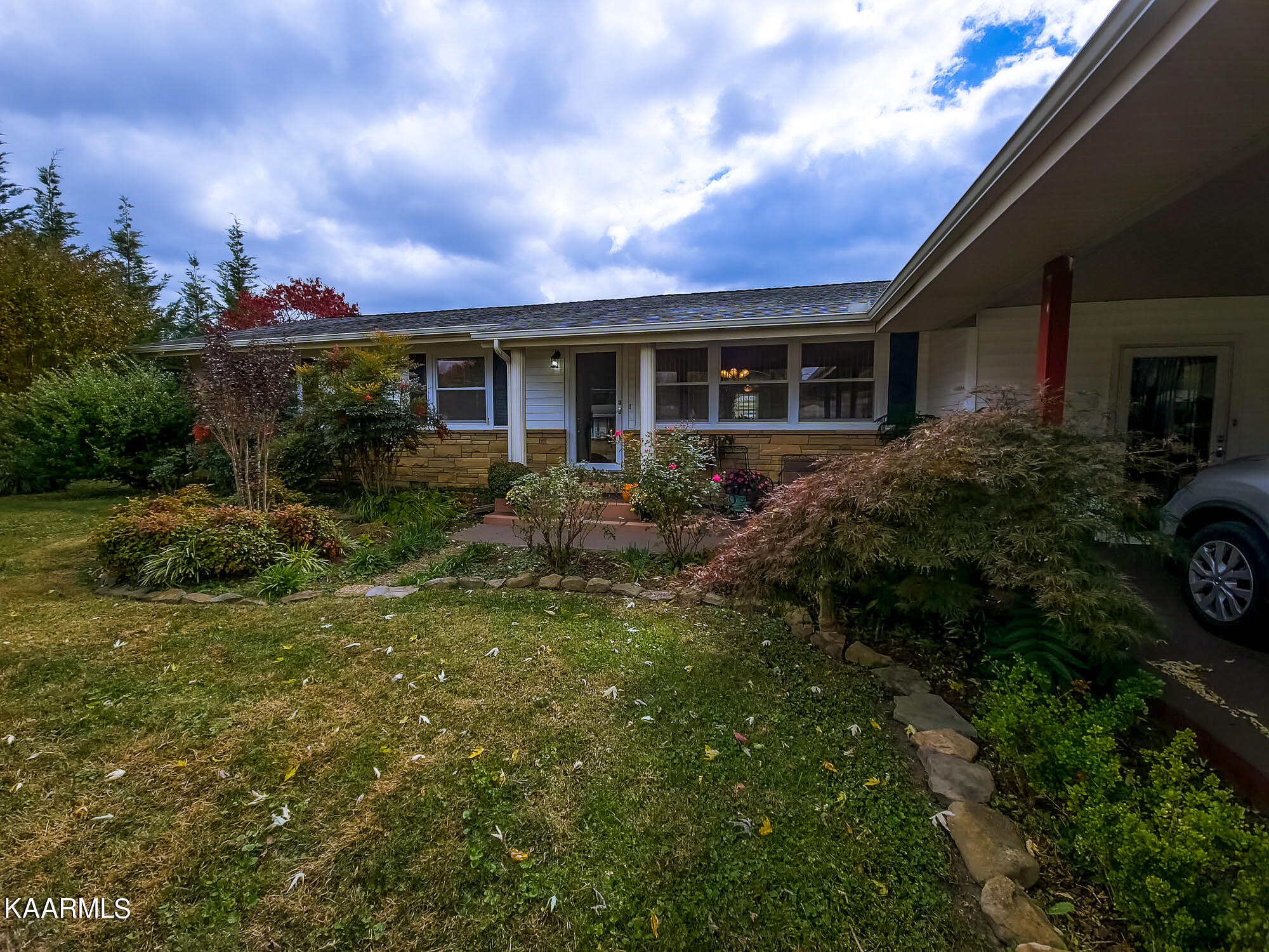 4216-NW-strolling-Rd-knoxville-tn-37912-