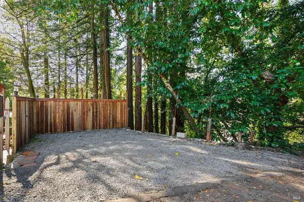 $649,000 | 16017 Palo Alto Drive, Guerneville, CA 95446