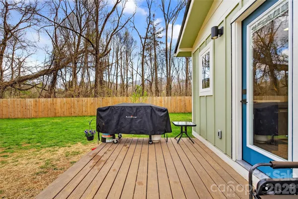 $525,000 | 216 Vance Avenue, Black Mountain, NC 28711
