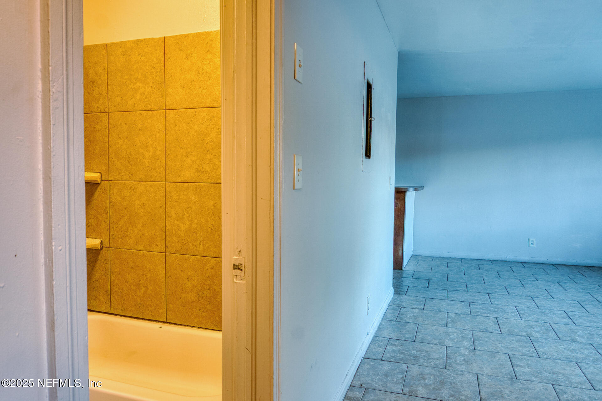 4828 Lambing Road Jacksonville, FL 32210 - Photo 18 of 31 a view of a small space