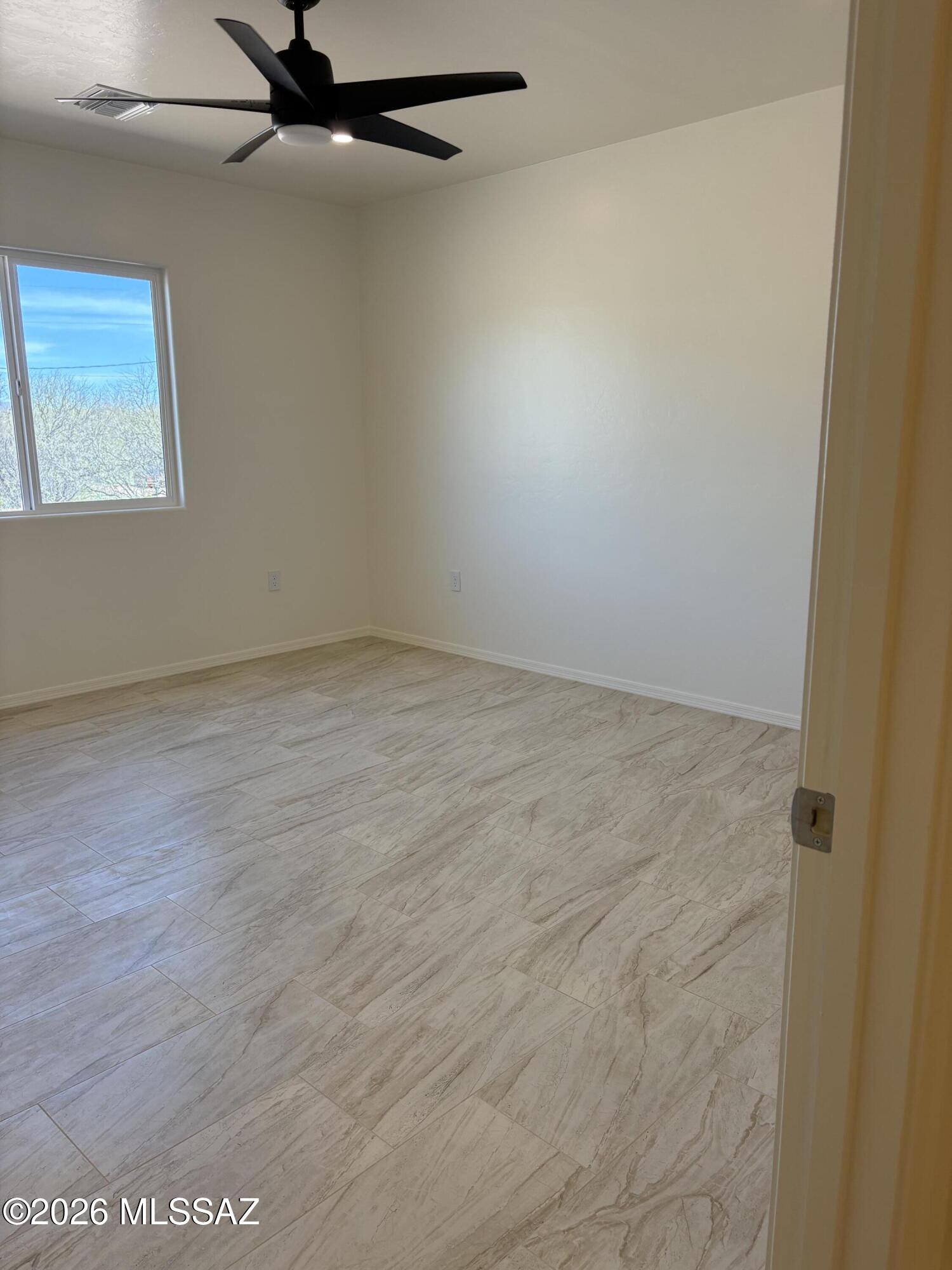 167 Entrada Court Rio Rico, AZ 85648 - Photo 9 of 12 IMG_1513