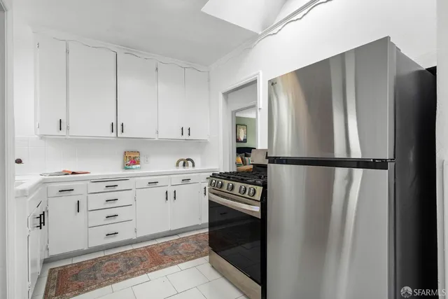 $1,095,000 | 2925 Kirkham Street, San Francisco, CA 94122