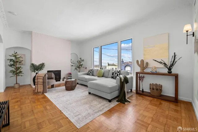 $1,095,000 | 2925 Kirkham Street, San Francisco, CA 94122