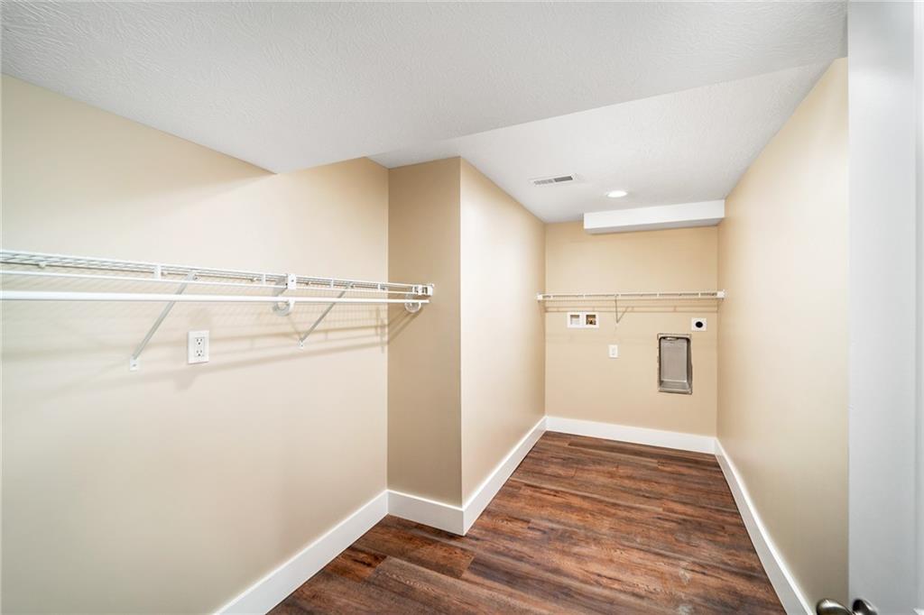 452 Country Club Road Washington, PA 15301 - Photo 18 of 25 Gallery Image 18