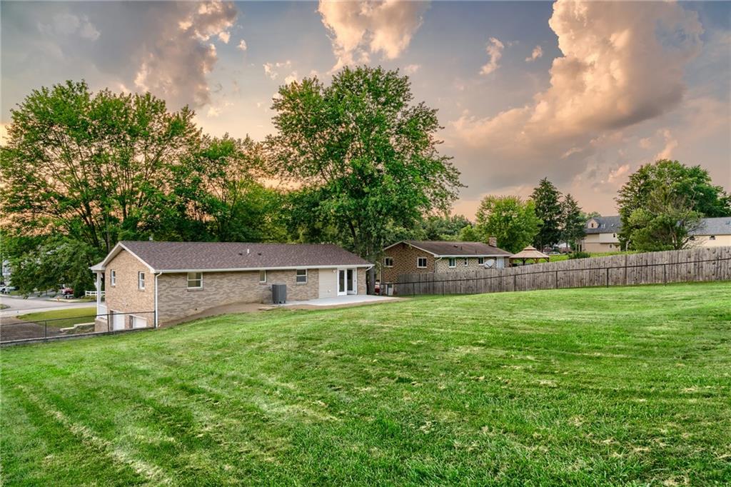 452 Country Club Road Washington, PA 15301 - Photo 3 of 25 Gallery Image 3