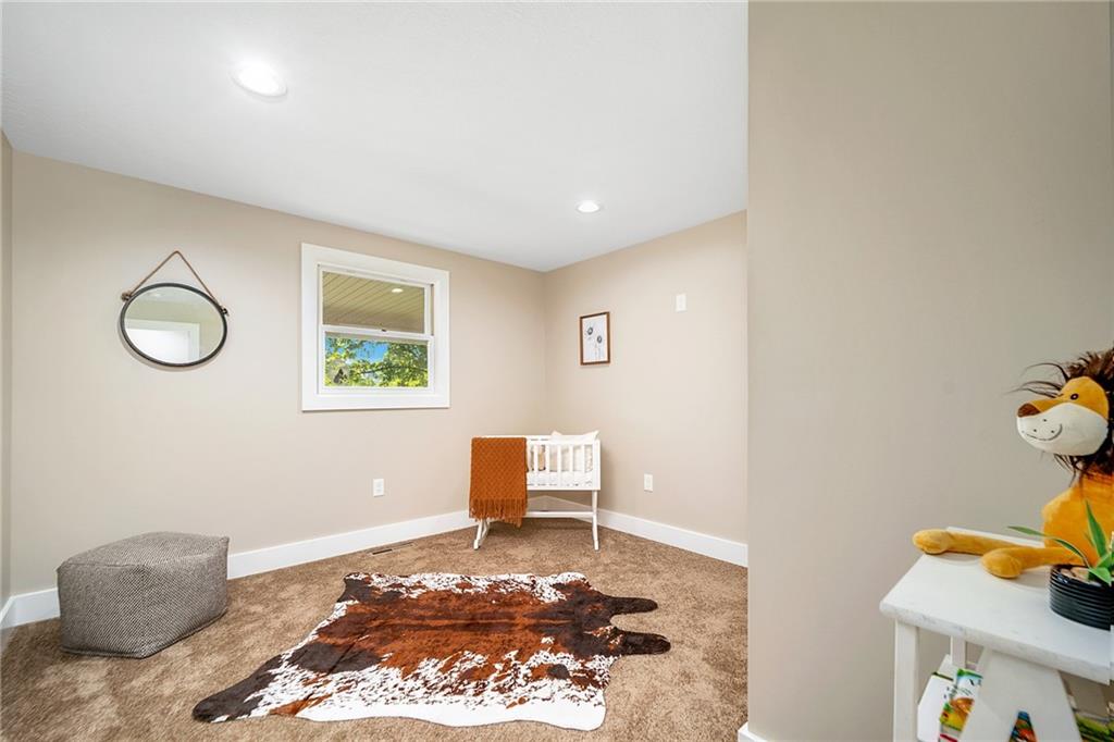 452 Country Club Road Washington, PA 15301 - Photo 21 of 25 Gallery Image 21