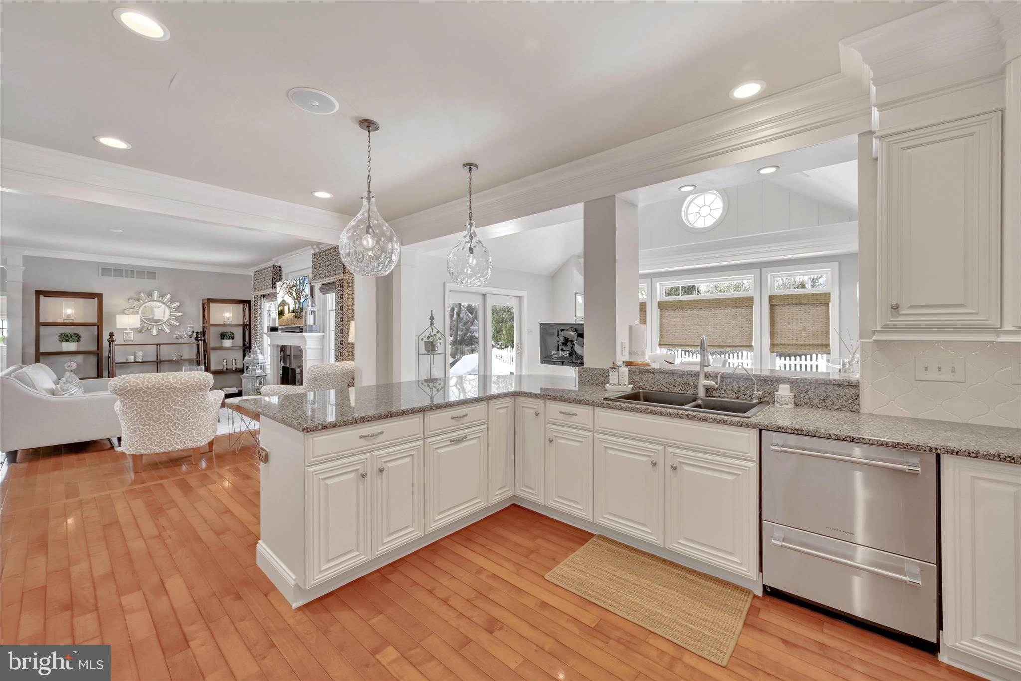 120 Coventry Lane Reading, PA 19610 - Photo 11 of 44 Kitchen