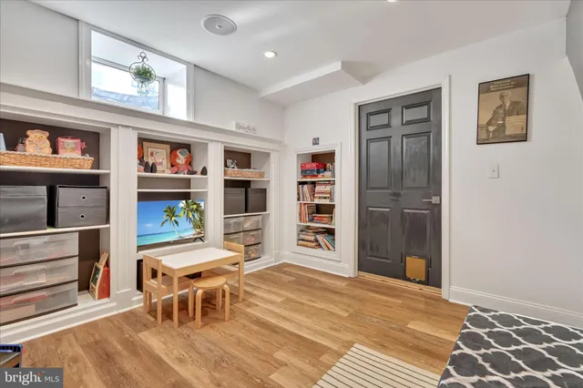 $684,900 | 120 Coventry Lane, Reading, PA 19610