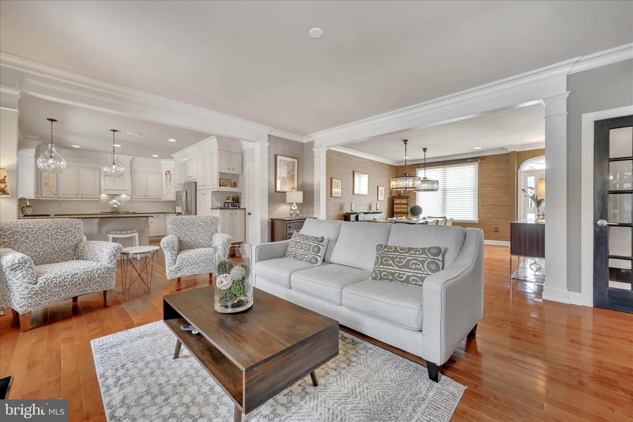 120 Coventry Lane Reading, PA 19610 - Photo 5 of 44 Living Area