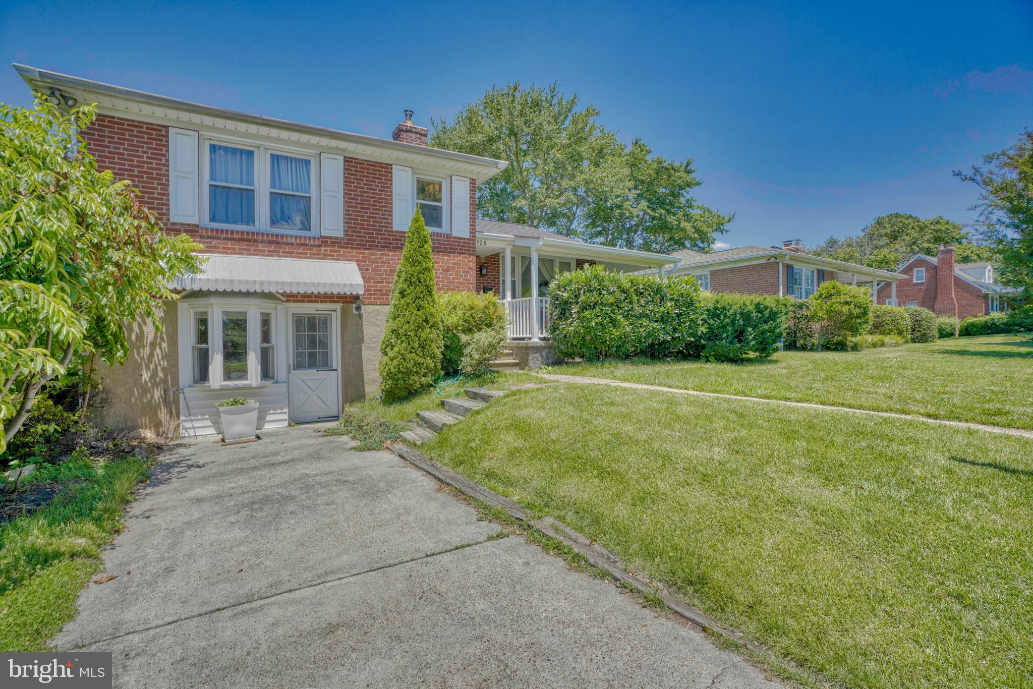 1928 Altavue Road Baltimore, MD 21228 - Photo 2 of 40