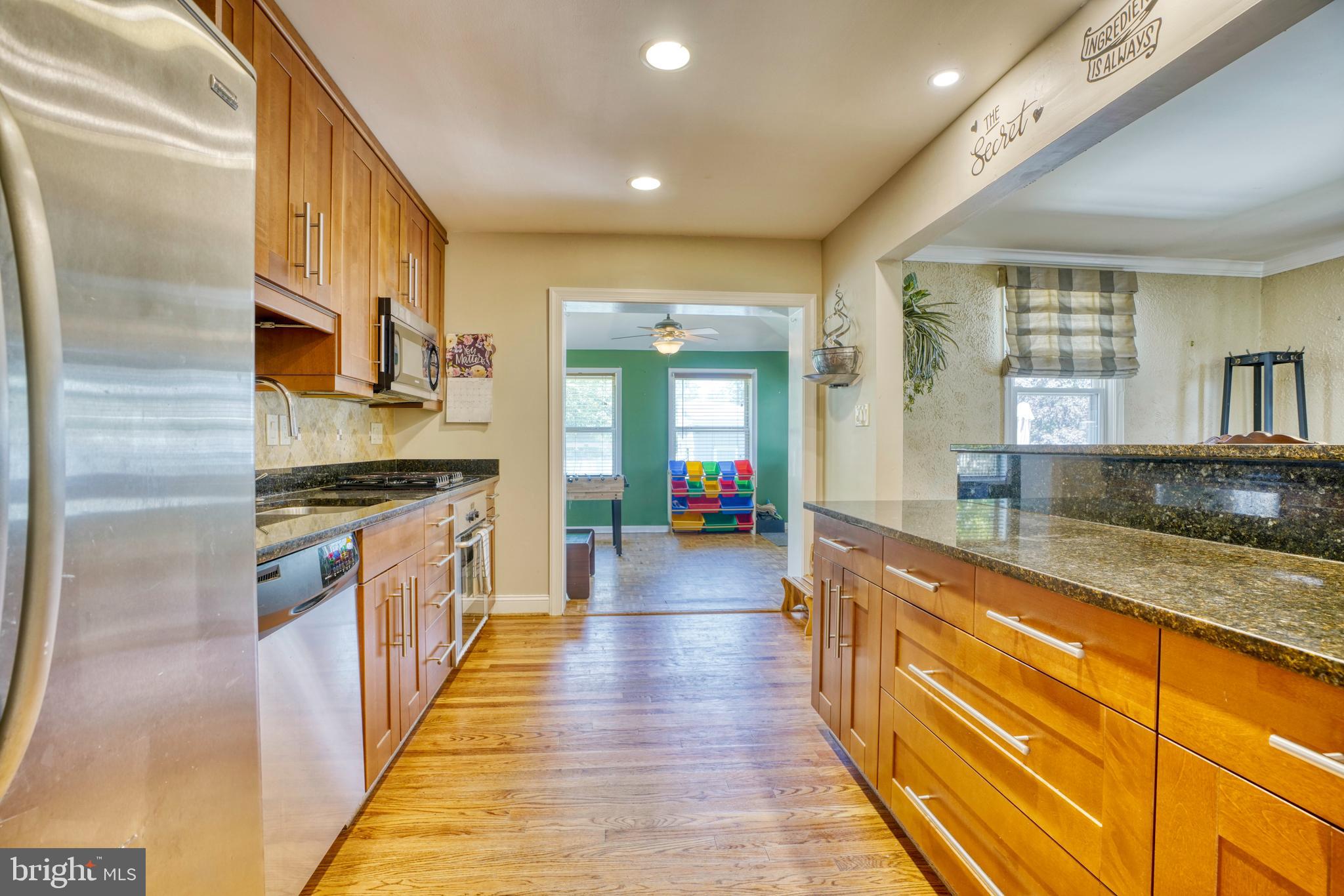 1928 Altavue Road Baltimore, MD 21228 - Photo 12 of 40