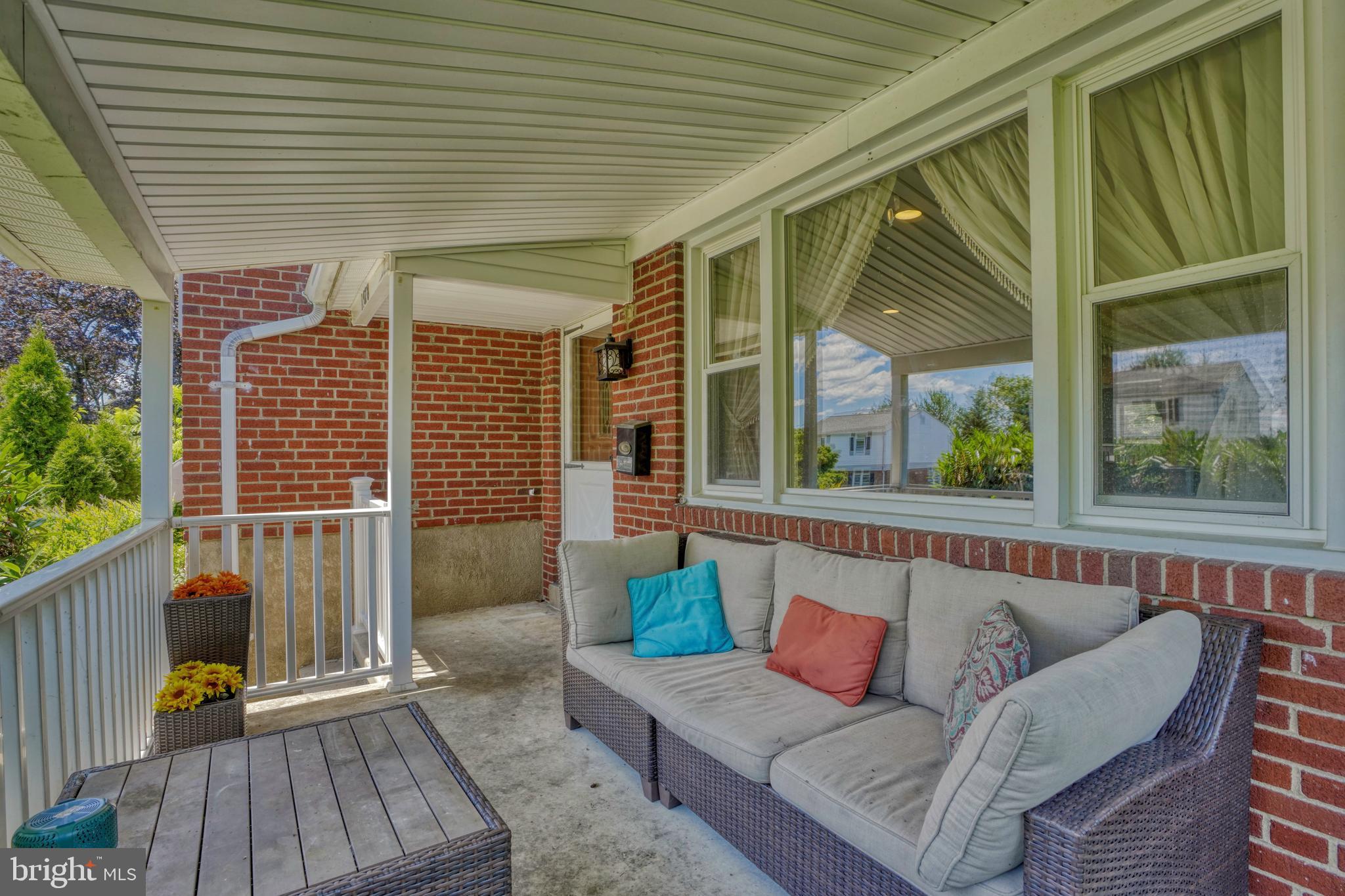 1928 Altavue Road Baltimore, MD 21228 - Photo 3 of 40