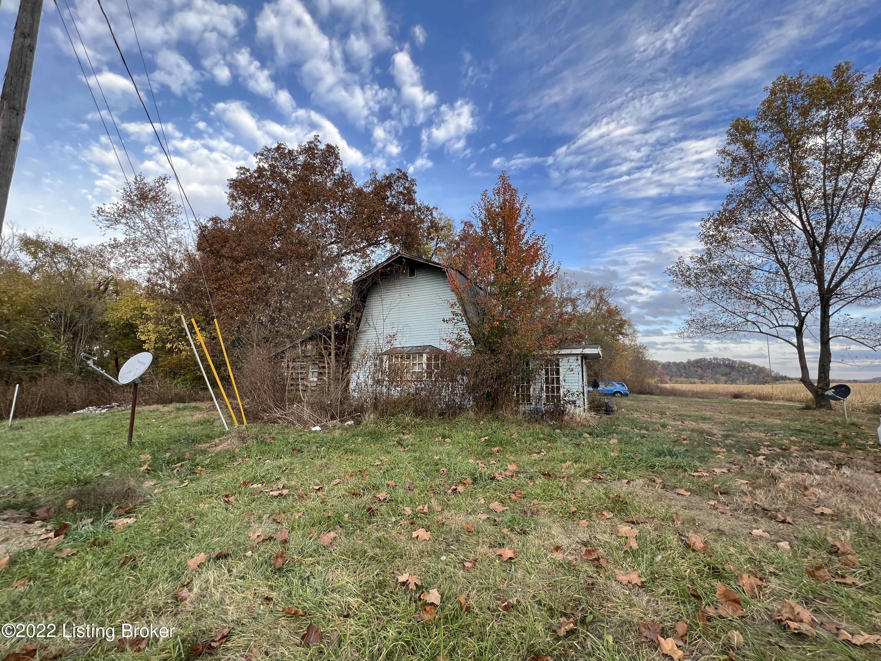 311 Lock Road, Unit 1 Carrollton, KY 41008 - Photo 6 of 17 54DA3EA8-1502-495D-AE65-5030534B81E5