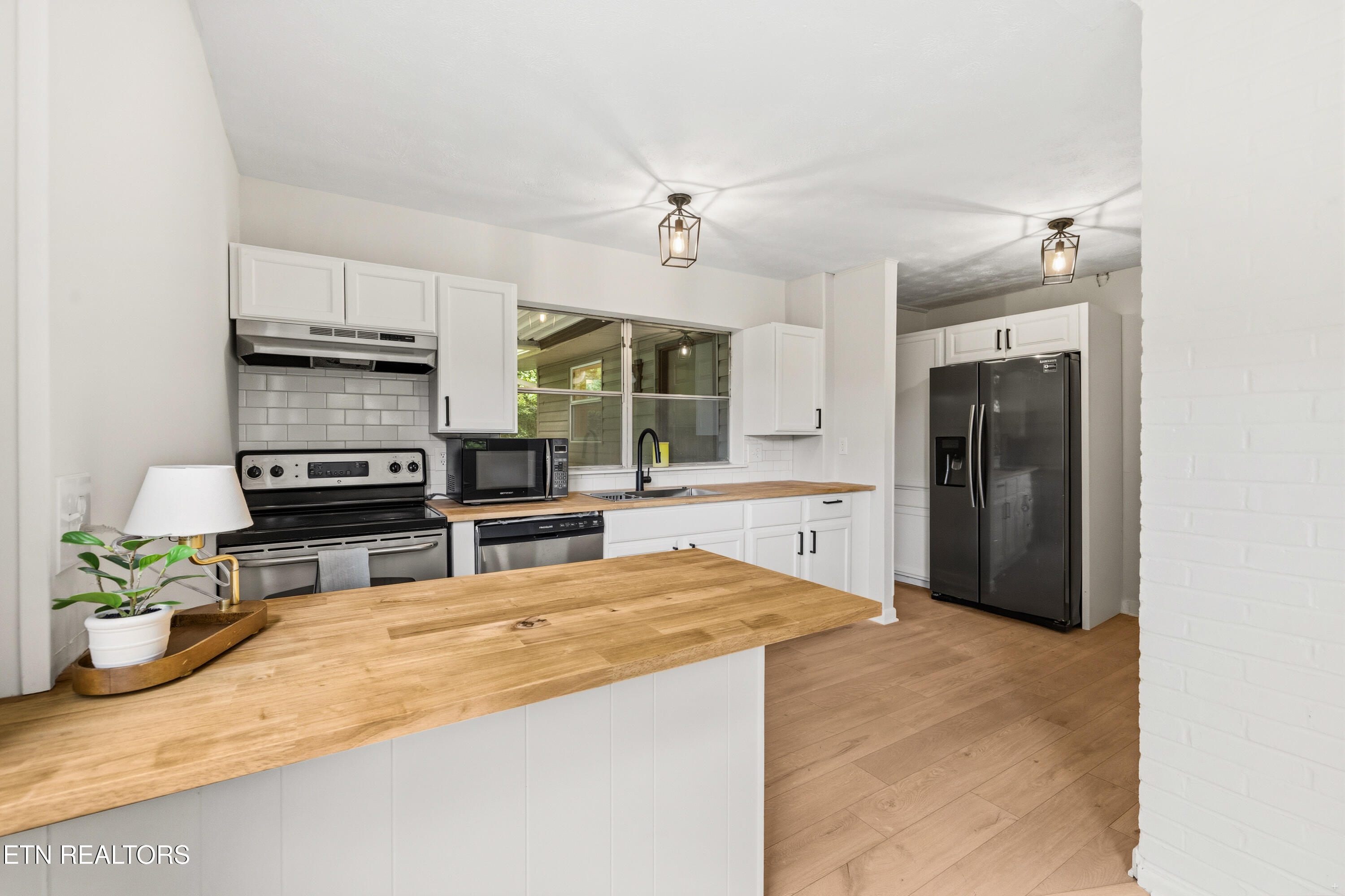 96 Olney Lane Oak Ridge, TN 37830 - Photo 8 of 23 Positive Perceptions-6