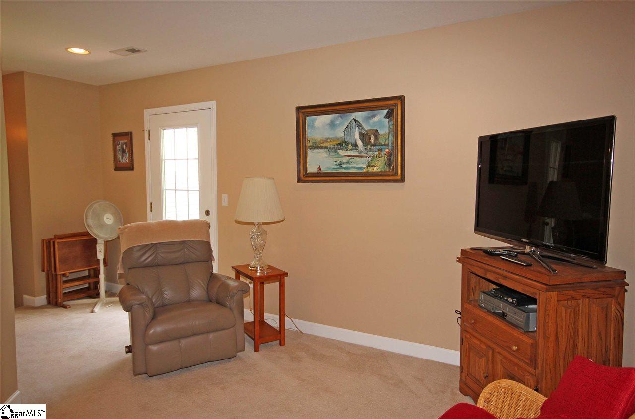 16 Dean Williams Road Travelers Rest, SC 29690 - Photo 11 of 30