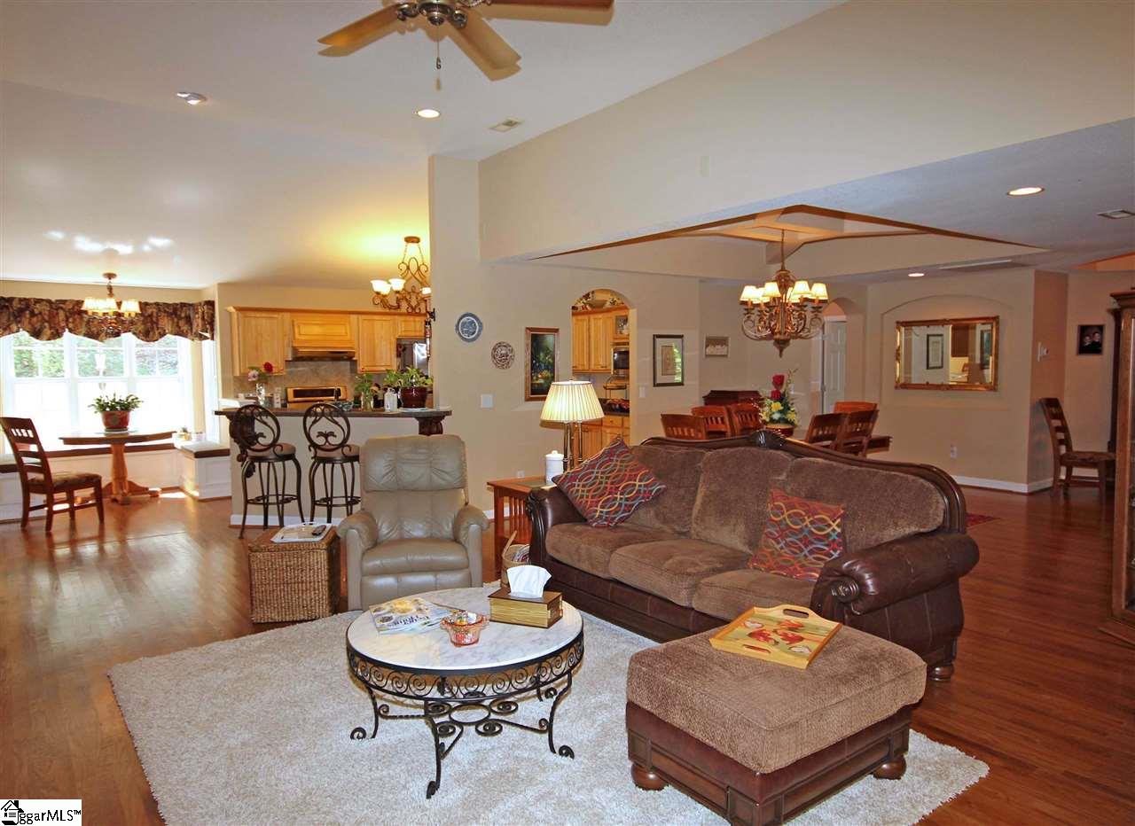 16 Dean Williams Road Travelers Rest, SC 29690 - Photo 4 of 30