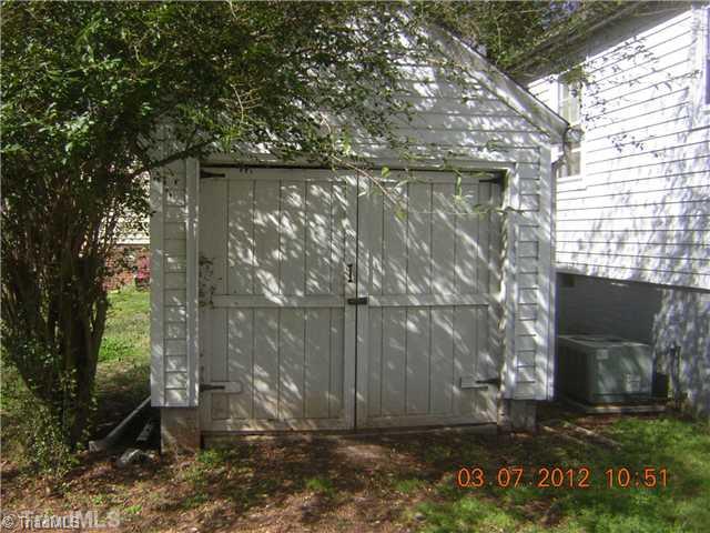 4014 Robinhood Road Winston-Salem, NC 27106 - Photo 4 of 8 Outbuilding.