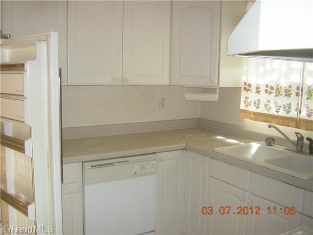 4014 Robinhood Road Winston-Salem, NC 27106 - Photo 8 of 8 Kitchen.