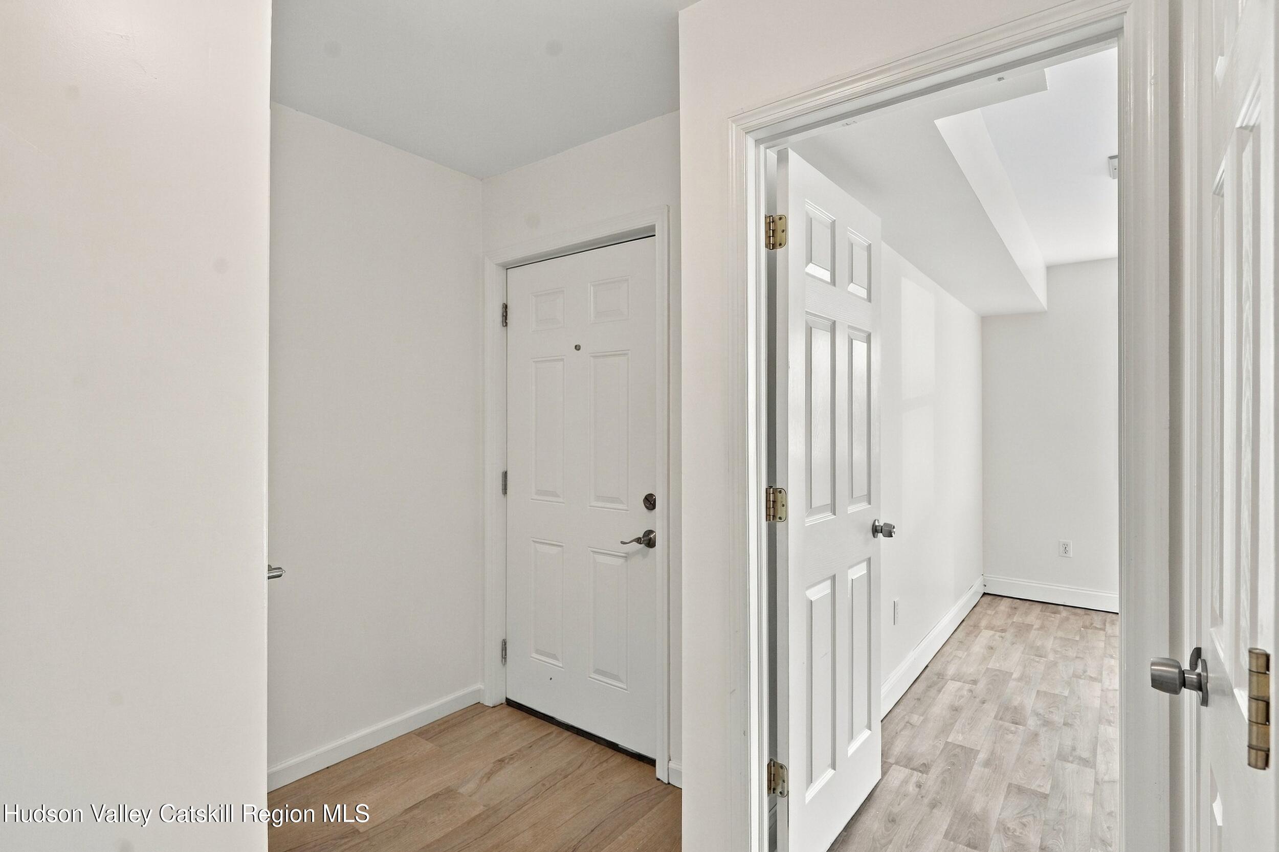 216 W Road, Unit 61 Pleasant Valley, NY 12569 - Photo 4 of 30 15_dsc05981