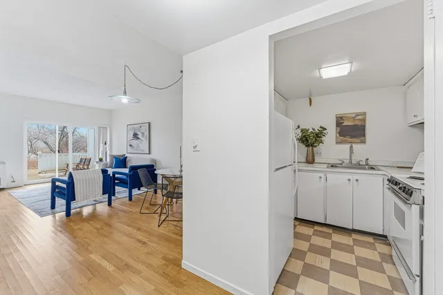 $389,900 | 231 Coolidge Avenue, Unit 401, Watertown, MA 02472