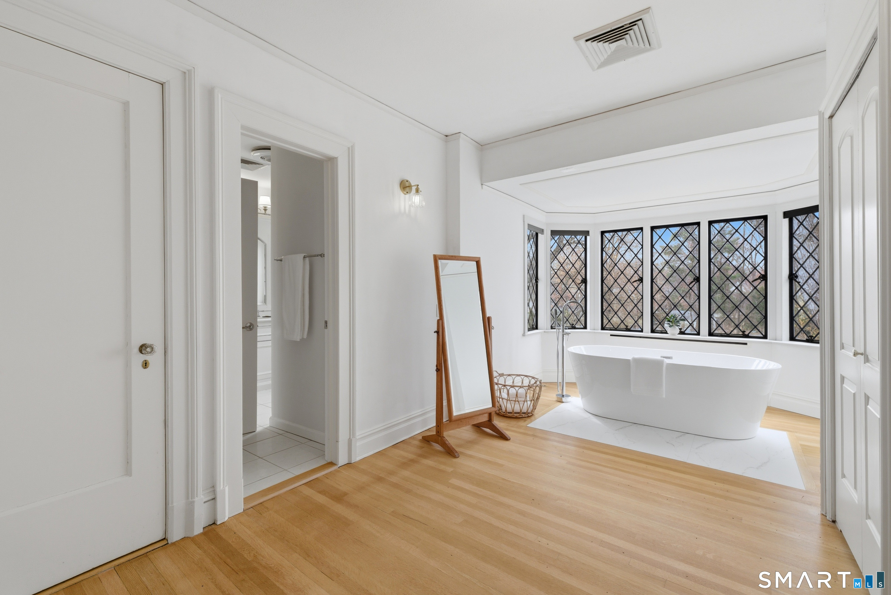 11 Sycamore Road West Hartford, CT 06117 - Photo 21 of 33