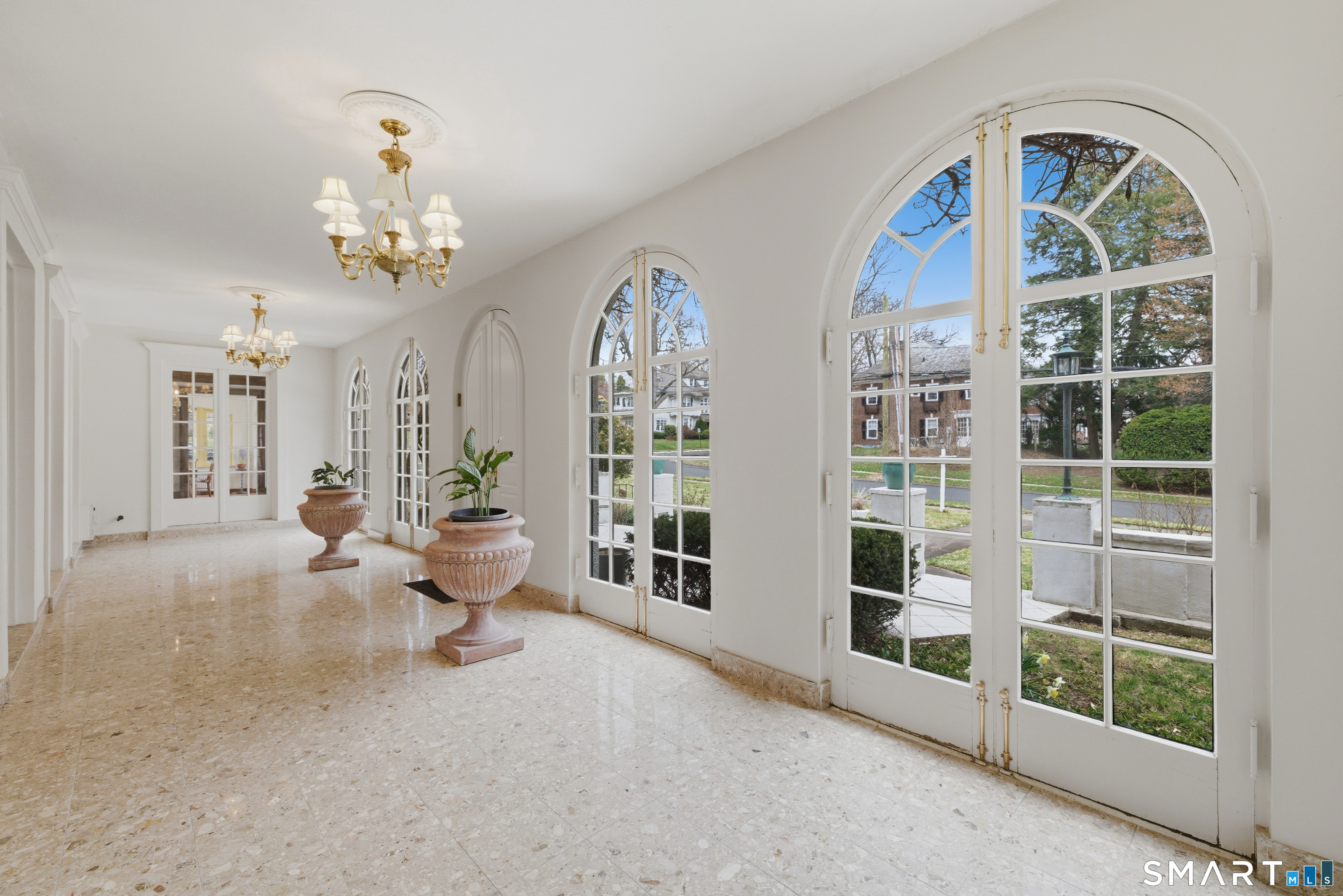 11 Sycamore Road West Hartford, CT 06117 - Photo 3 of 33