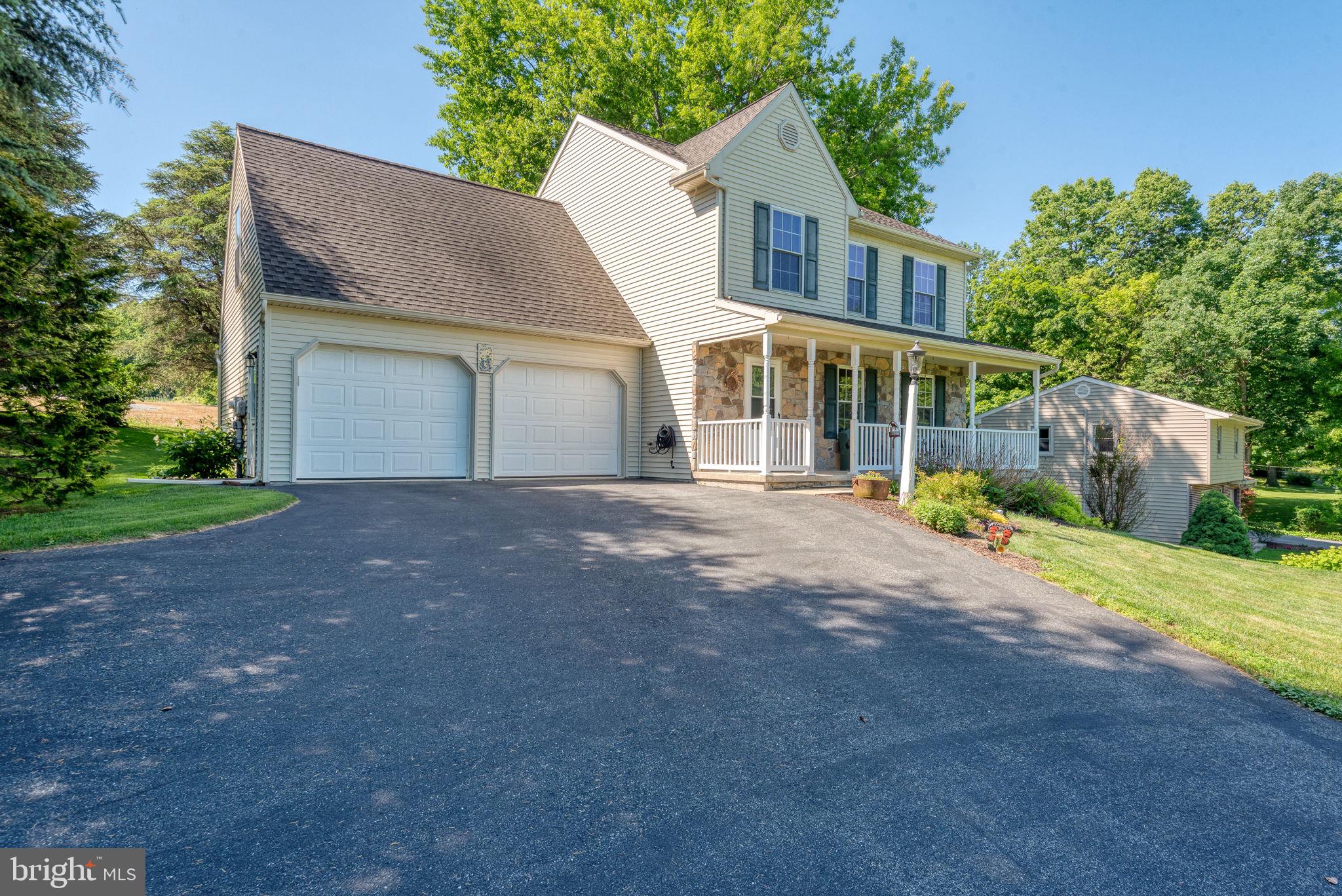 1419 Drager Road Columbia, PA 17512 - Photo 3 of 41