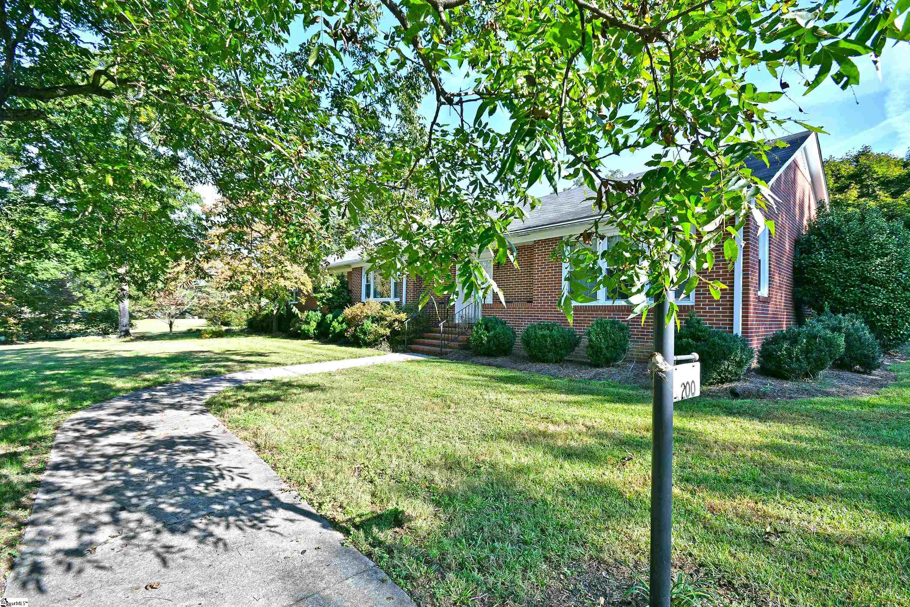 200 Garrett Street Fountain Inn, SC 29644 - Photo 2 of 32 Gallery Image 2