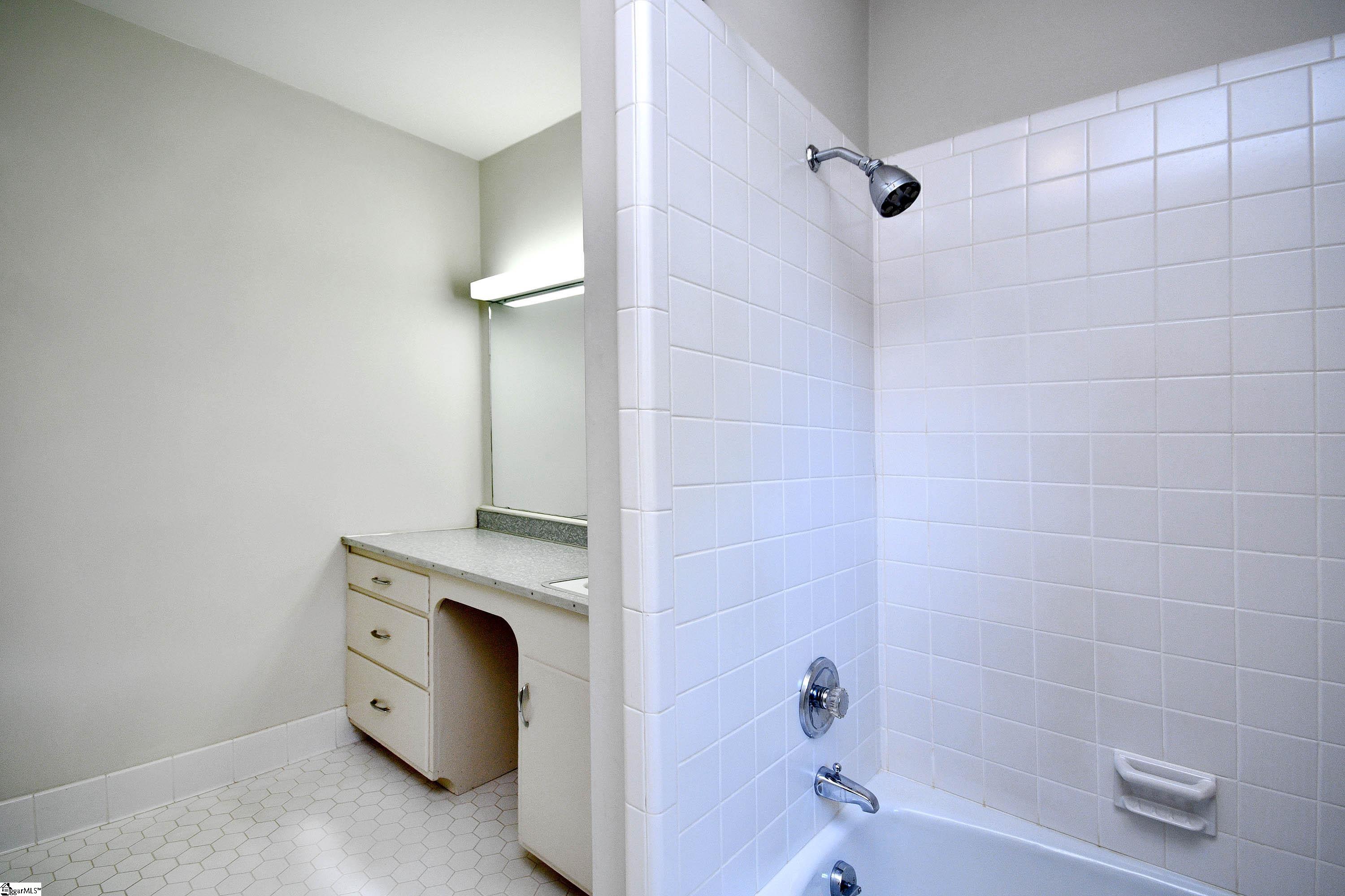 200 Garrett Street Fountain Inn, SC 29644 - Photo 23 of 32 Gallery Image 23