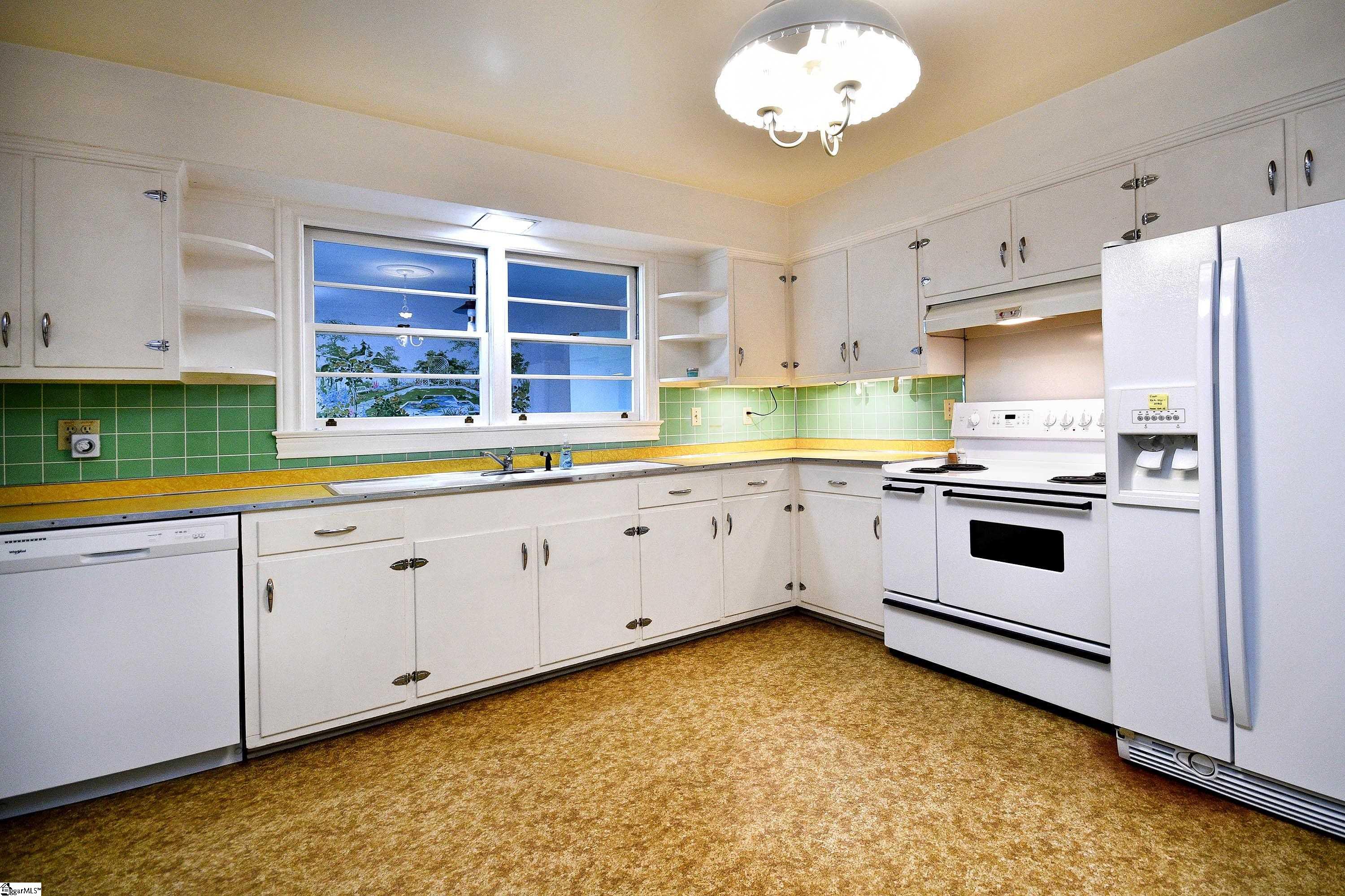 200 Garrett Street Fountain Inn, SC 29644 - Photo 10 of 32 Gallery Image 10