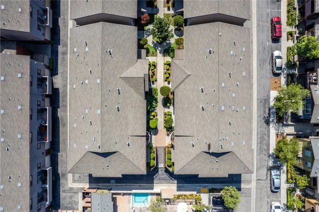 $640,000 | 707 South Azusa Avenue, Unit B, Azusa, CA 91702